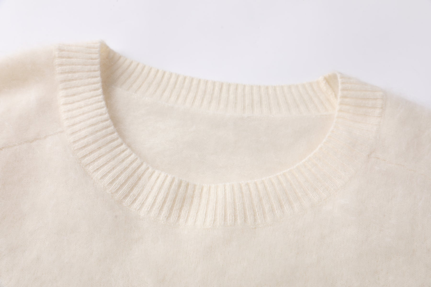 Women’s Brushed Cashmere Saddle Shoulder Crewneck Sweater