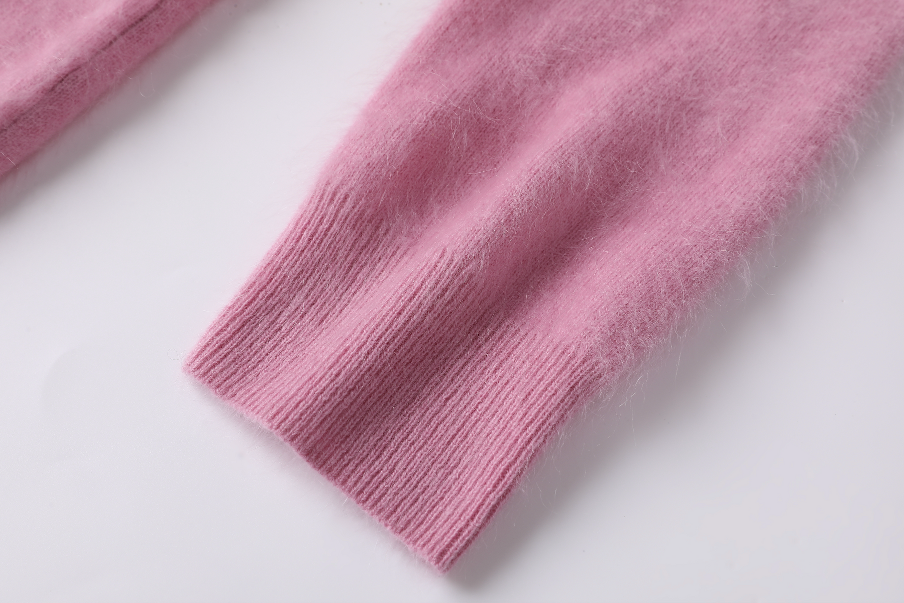 Women’s Brushed Cashmere Mock Neck Long Sleeve Sweater