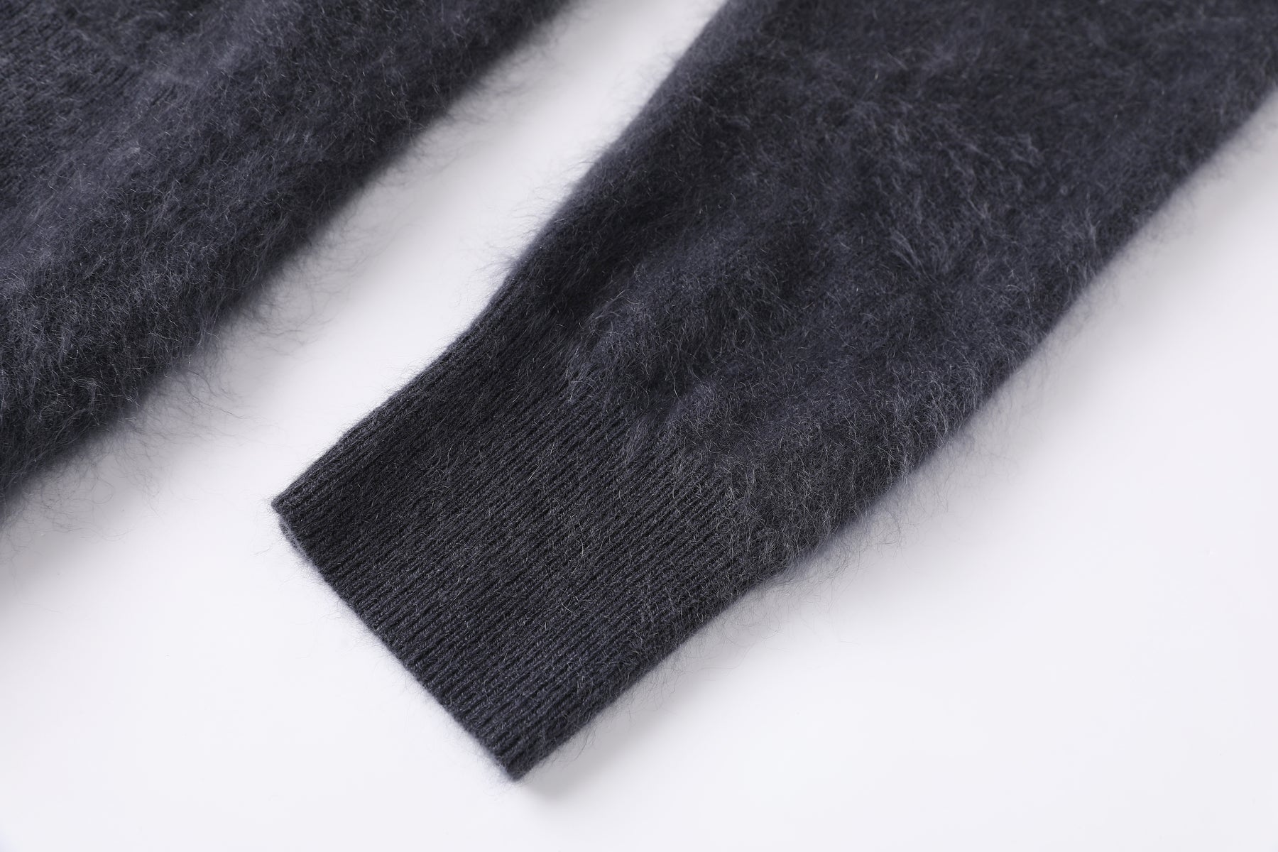 Women’s Brushed Cashmere Full-Length Button-Up Cardigan